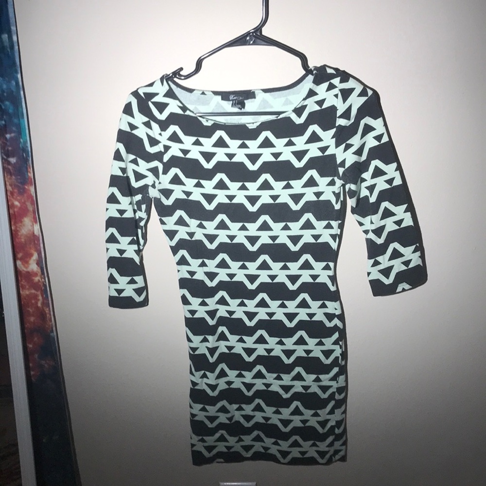 Forever 21 Bodycon 3/4 Sleeve dress